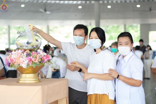 ภาพ No.78065:พิธีบุพเปตพลี ครั้งที่ 132 เพื่ออุทิศบุญกุศลแด่บรรพบุรุษผู้ล่วงลับ วันที่ 21 มีนาคม พ.ศ. 2566 ณ วัดพระธรรมกาย