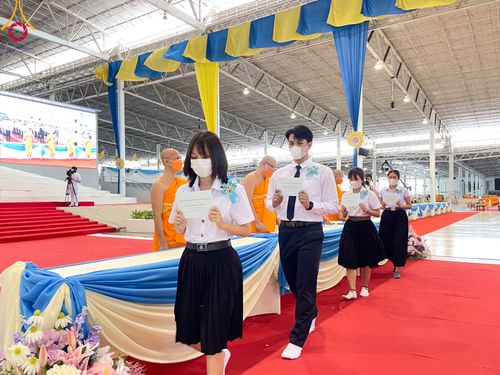 ภาพ No.87905:พิธีรำลึกนักสร้างบารมี ในวันมหารำลึกครั้งที่ 33 วันเสาร์ที่ 16 กันยายน พ.ศ. 2566 ณ หน้ารัตนบัลลังก์ สภาธรรมกายสากล วัดพระธรรมกาย