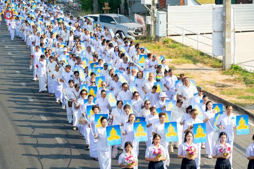 ภาพ No.310528:วันอาทิตย์ที่ 22 กุมภาพันธ์ พ.ศ. 2569 พิธีอัญเชิญพระประธาน “พระธรรมกาย” เพื่อไปประดิษฐาน ณ ธุดงเข้าสถานอำนาจเจริญ จังหวัดอำนาจเจริญ