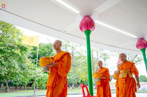 ภาพ No.338885:วันที่ 11 กรกฎาคม พศ.2569 พิธีบรรพชาอุปสมบท โครงการอุปสมบทหมู่ธรรมทายาทนานาชาติ  IDOP รุ่นที่ 21 (ภาษาจีน)  จากประเทศจีน มาเลเซีย สิงคโปร์ และไต้หวัน , โครงการบรรพชาสามเณรโรงเรียนนานาชาติ รุ่นที่ 15