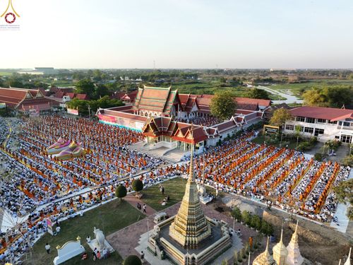ภาพ No.70791:พิธีต้อนรับพระธรรมยาตรา ในโครงการธรรมยาตรากตัญญูบูชา มหาปูชนียาจารย์ พระมงคลเทพมุนี(สด จนฺทสโร) พระผู้ปราบมาร อนุสรณ์สถาน 7 แห่ง ปีที่ 11 วันที่ 14 มกราคม พ.ศ. 2566 ณ อนุสรณ์สถานลำดับที่ 3 สถานที่เกิดในเพศสมณะ วัดสองพี่น้อง อ.สองพี่น้อง จ.สุพรรณบุรี