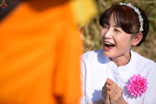 ภาพ No.290423:วันที่ 7 มกราคม พ.ศ. 2569 พิธีต้อนรับพระธรรมยาตรา ณ อนุสรณ์สถานลำดับที่ 2  สถานที่ตั้งมโนปณิธานบวชตลอดชีวิต อนุสรณ์สถานคลองบางนางแท่น (ภาพชุดที่ 2) อ.สามพราน จ.นครปฐม ในโครงการธรรมยาตรา กตัญญูบูชา มหาปูชนียาจารย์ พระมงคลเทพมุนี(สด จนฺทสโร) พระผู้ปราบมาร 