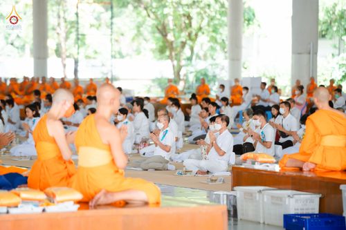 ภาพ No.90591:พิธีบุพเปตพลี  ครั้งที่ 141 ร่วมอุทิศบุญแด่หมู่ญาติที่ล่วงลับไปแล้ว และสืบทอดอายุพระพุทธศาสนา วันพฤหัสบดีที่ 14 ตุลาคม พ.ศ.2566 วันพระแรม 15 ค่ำ เดือน 10 ณ หอฉันคุณยายอาจารย์ฯ วัดพระธรรมกาย