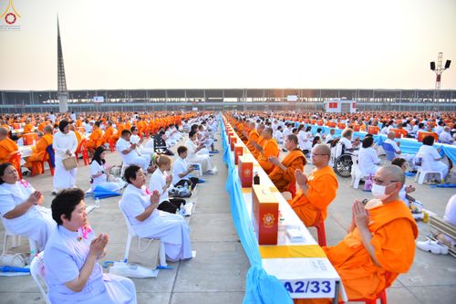 ภาพ No.325041:วันที่ 22 เมษายน พ.ศ.2569 (วันคุ้มครองโลก) พิธีถวายมหาสังฆทาน 40,000 กว่าวัดทั่วประเทศ (ชุดที่ 2) ณ ลานธรรม พระมหาธรรมกายเจดีย์ วัดพระธรรมกาย