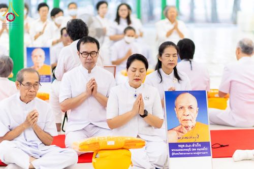 ภาพ No.298128:วันเสาร์ที่ 17 มกราคม พ.ศ. 2569 พิธีบรรพชาอุปสมบท โครงการอุปสมบทหมู่ บูชาธรรมครบ 117 ปี คุณยายอาจารย์มหารัตนอุบาสิกาจันทร์ ขนนกยูง  ณ อุโบสถพระไตรปิฎก วัดพระธรรมกาย