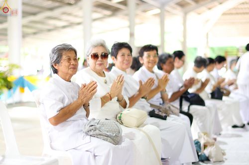 ภาพ No.338367:วันอาทิตย์ที่ 5 กรกฎาคม พศ.2569 พิธีตัดปอยผมธรรมทายาทนานาชาติ IDOP รุ่นที่ 21 จากประเทศจีน มาเลเซีย สิงคโปร์ และไต้หวัน ณ โถงช้าง วัดพระธรรมกาย