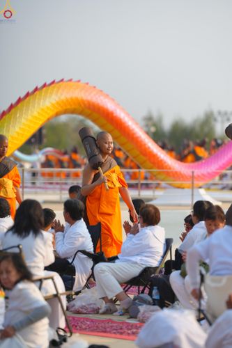 ภาพ No.299533:วันที่ 18 มกราคม พ.ศ. 2569 พิธีต้อนรับพระธรรมยาตรา (ภาพชุดที่ 2) ณ อนุสรณ์สถานลำดับที่ 5  สถานที่เผยแผ่วิชชาธรรมกายครั้งแรก อนุสรณ์สถานบางปลา วัดบางปลา อำเภอบางเลน จังหวัดนครปฐม ในโครงการธรรมยาตรา กตัญญูบูชา มหาปูชนียาจารย์ พระมงคลเทพมุนี(สด จนฺทสโร) พระ