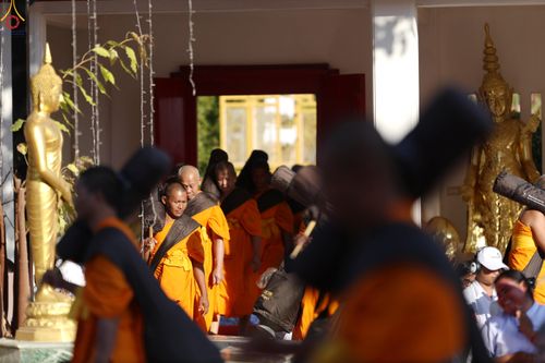 ภาพ No.293035:วันที่ 11 มกราคม พ.ศ. 2569 พิธีต้อนรับพระธรรมยาตรา ณ อนุสรณ์สถานลำดับที่ 3 (ภาพชุดที่ 2) สถานที่เกิดในเพศสมณะ วัดสองพี่น้อง อำเภอสองพี่น้อง จังหวัดสุพรรณบุรี ในโครงการธรรมยาตรา กตัญญูบูชา มหาปูชนียาจารย์ พระมงคลเทพมุนี(สด จนฺทสโร) พระผู้ปราบมาร อนุสรณ์สถ