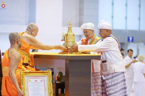 ภาพ No.327755:วันที่ 3 พฤษภาคม พ.ศ.2569 พิธีรับมอบพระบรมสารีริกธาตุ จากสาธารณรัฐแห่งสหภาพเมียนมา ณ ห้องแก้วสารพัดนึก วัดพระธรรมกาย