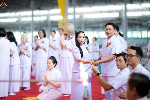 ภาพ No.286405:วันอาทิตย์ที่ 13 กรกฎาคม พ.ศ.2568 พิธีปฎิบัติธรรม และพิธีจุดเทียนใจ ไฟนิรันดร์ อนันตชัย ณ สภาธรรมกายสากล วัดพระธรรมกาย