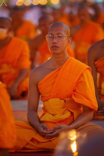 ภาพ No.307618:วันที่ 31 มกราคม พ.ศ. 2569 พิธีจุดประทีปธรรมถวายเป็นพุทธบูชา  และบูชาธรรมมหาปูชนียาจารย์ (ภาพชุดที่ 2) ณ วัดพระธรรมกาย ปทุมธานี ในโครงการธรรมยาตรา กตัญญูบูชา มหาปูชนียาจารย์ พระมงคลเทพมุนี(สด จนฺทสโร) พระผู้ปราบมาร อนุสรณ์สถาน 7 แห่ง ปีที่ 14