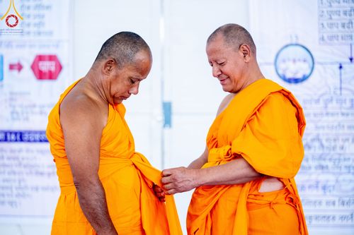 ภาพ No.315229:​วันอาทิตย์ที่ 22 มีนาคม พ.ศ.2569 สามเณรธรรมทายาทเนปาล 500 รูป ฟังธรรม สวดมนต์ ปฏิบัติธรรมร่วมกัน  ณ International Assembly and Meditation Hall Lumbini