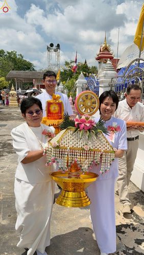 ภาพ No.282823:วันที่ 12 ตุลาคม พ.ศ. 2568 พิธีทอดกฐินสามัคคีทั่วไทย 30,000 วัด  โดยคณะศิษยานุศิษย์ บูชาธรรม 81 ปี  หลวงพ่อธัมมชโย ณ วัดลังกา อ.อัมพวา จ.สมุทรสงคราม