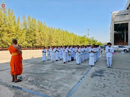 ภาพ No.295961:ภาพเบื้องหลังอาสาสมัครรวมใจ ชุดที่ 1 ในโครงการธรรมยาตรา กตัญญูบูชา มหาปูชนียาจารย์ พระมงคลเทพมุนี(สด จนฺทสโร) พระผู้ปราบมาร อนุสรณ์สถาน 7 แห่ง ปีที่ 14