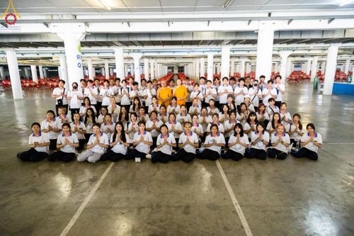 ภาพ No.59529:การอบรมอาสาสมัคร  เตรียมงานและจัดถวายภัตตาหาร แด่พระสังฆาธิการ 10,000 กว่าวัดทั่วประเทศ ในวันที่ 21-22 เมษายน พ.ศ.2567 เพื่องานวันคุ้มครองโลก จัดโดย ชมรมพุทธศาสตร์สากลฯ