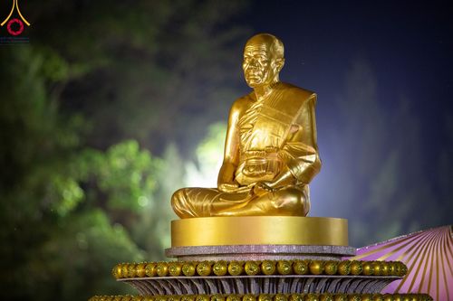 ภาพ No.108038:พิธีต้อนรับพระธรรมยาตรา ในโครงการธรรมยาตรากตัญญูบูชา มหาปูชนียาจารย์ พระมงคลเทพมุนี(สด จนฺทสโร) พระผู้ปราบมาร อนุสรณ์สถาน 7 แห่ง ปีที่ 12 วันที่ 7 มกราคม พ.ศ. 2567 ณ อนุสรณ์สถานคลองบางนางแท่น  อ.สามพราน จ.นครปฐม