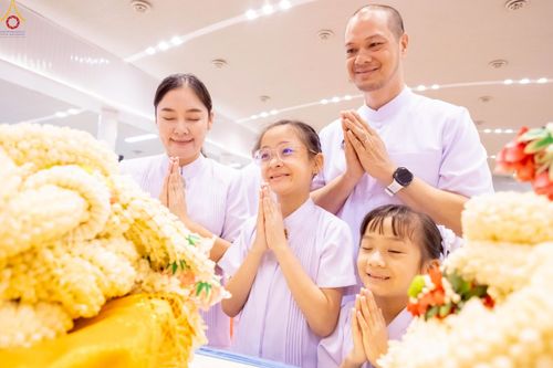 ภาพ No.243781:วันอาทิตย์ที่ 7 กันยายน พ.ศ. 2568 พิธีบูชาครูผู้ค้นพบวิชชาธรรมกาย , พิธีบูชาข้าวพระ ณ สภาธรรมกายสากล วัดพระธรรมกาย