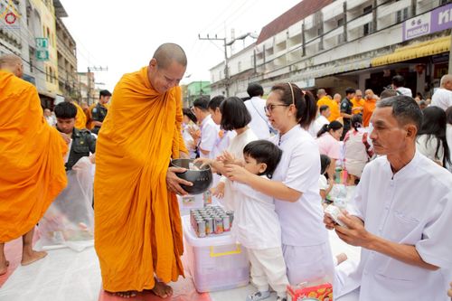 ภาพ No.245426:วันอาทิตย์ที่ 14 กันยายน พ.ศ. 2568 ตักบาตรพระ 555 รูป มหากุศล  น้อมถวายเป็นพุทธบูชา ณ หอนาฬิกาเบตง อ.เบตง จ.ยะลา