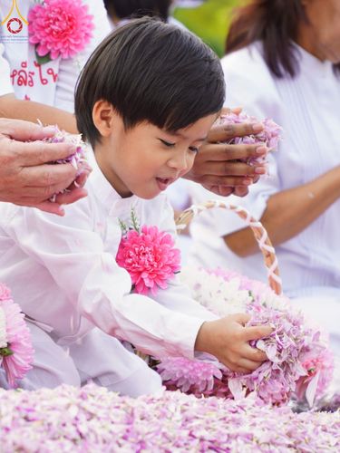 ภาพ No.120015:พิธีต้อนรับพระธรรมยาตรา ในโครงการธรรมยาตรา กตัญญูบูชา มหาปูชนียาจารย์ พระมงคลเทพมุนี(สด จนฺทสโร) พระผู้ปราบมาร อนุสรณ์สถาน 7 แห่ง ปีที่ 12 วันที่ 28 มกราคม พ.ศ. 2567 ณ วัดพระธรรมกาย จ.ปทุมธานี
