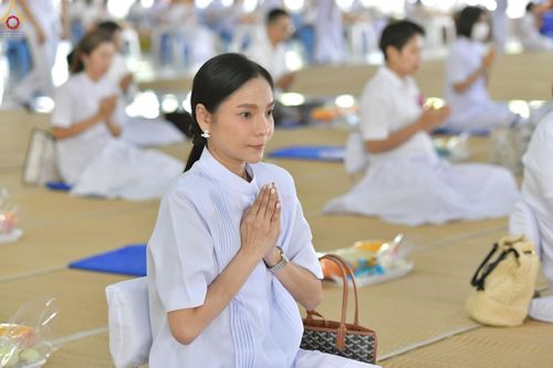 ภาพ No.231899:วันที่ 5 กรกฎาคม พ.ศ. 2568 พิธีถวายภัตตาหารเมนูสวรรค์ เพื่อการบรรลุธรรม ณ หอฉันคุณยายอาจารย์ฯ วัดพระธรรมกาย