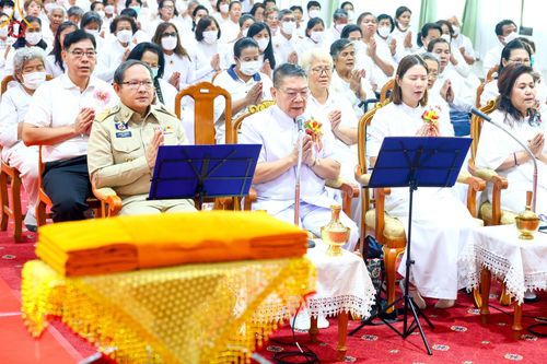 ภาพ No.199137:พิธีทอดผ้าป่าทำนุบำรุงศาสนสถาน ณ วัดไร่ขิง ตำบลไร่ขิง อำเภอสามพราน จังหวัดนครปฐม ในโครงการธรรมยาตรา กตัญญูบูชา มหาปูชนียาจารย์ พระมงคลเทพมุนี(สด จนฺทสโร) พระผู้ปราบมาร อนุสรณ์สถาน 7 แห่ง ปีที่ 13 วันที่ 21 มกราคม พ.ศ. 2568