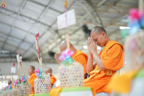 ภาพ No.248268:วันอาทิตย์ที่ 21 กันยายน พ.ศ. 2568 พิธีตักบาตร, พิธีทอดผ้าป่าบำรุงธุดงคสถานล้านนา, พิธีถวายกองทุนการศึกษาพระบาลี, พิธีถวายสลากภัตเป็นสังฆทาน เนื่องในโอกาสครบรอบ 39 ปี ธุดงคสถานล้านนา ณ ธุดงคสถานล้านนา อ.สันทราย จ.เชียงใหม่