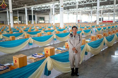 ภาพ No.60831:V.37 ยิ่งกว่าดี เพื่อ 80 ปีของพ่อ ภาพการเตรียมงานของหน่วยงานต่างๆ เพื่อพิธีฉลองอายุวัฒนมงคล 80 ปี หลวงพ่อธัมมชโย และรับถวายมหาสังฆทาน 10,000 กว่าวัดทั่วประเทศ ในวันคุ้มครองโลก วันจันทร์ที่ 22 เมษายน พ.ศ. 2567