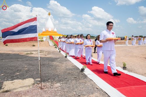 ภาพ No.144403:3 Bigboon 1.พิธีทอดผ้าป่าสถาปนาสังฆรัตนะปทุมเจดีย์ 2.พิธีประดิษฐานดอกบัวอนันต์นิรันดร์กาล 3.พิธีถวายมหาสังฆทานแด่คณะสงฆ์ทุกวัดในจังหวัดปัตตานี ณ ศูนย์อบรมเยาวชนจังหวัดปัตตานี วันอาทิตย์ที่ 14 กรกฎาคม พ.ศ. 2567