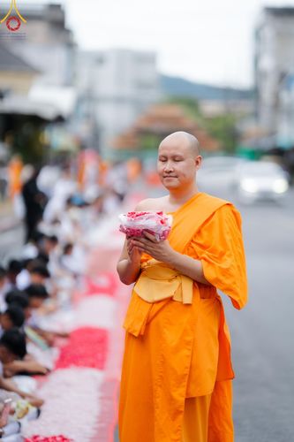 ภาพ No.130004:V.34 เพื่อธรรมเพื่อบางกล่ำ การรับบุญของเจ้าหน้าที่หน่วยงานต่างๆ  เพื่องานธรรมยาตราอัญเชิญพระบรมสารีริกธาตุ ประดิษฐาน ณ มหารัตนเจดีย์สิริปทุมสวรรค์ (เจดีย์อริยพุทธะ 5 พระองค์) ณ ศูนย์ปฏิบัติธรรมภาคใต้ อ.บางกล่ำ จ.สงขลา ระหว่างวันที่ 9-10 มีนาคม พ.ศ. 2567