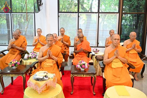 ภาพ No.57900:นายอำเภอคลองหลวง นำพสกนิกรร่วมพิธีเจริญพระพุทธมนต์ ถวายเป็นพระราชกุศล เนื่องในโอกาสวันคล้ายวันประสูติ สมเด็จพระเจ้าลูกยาเธอ เจ้าฟ้าทีปังกรรัศมีโชติฯ ณ วัดพระธรรมกาย วันจันทร์ที่ 29 เมษายน พ.ศ. 2567