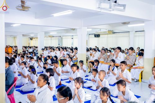 ภาพ No.195056:พิธีทอดผ้าป่าทำนุบำรุงศาสนสถาน ณ วัดไผ่โรงวัว ต.บางตาเถร อ.สองพี่น้อง จ.สุพรรณบุรี ในโครงการธรรมยาตรา กตัญญูบูชา มหาปูชนียาจารย์ พระมงคลเทพมุนี(สด จนฺทสโร) พระผู้ปราบมาร อนุสรณ์สถาน 7 แห่ง ปีที่ 13 วันที่ 13 มกราคม พ.ศ. 2568