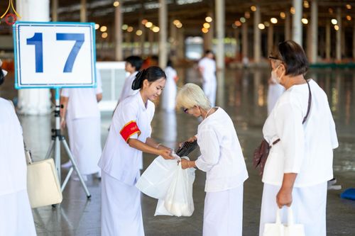 ภาพ No.158528:V.46 อาสาสมัครและเจ้าหน้าที่ทุกสถานะ ร่วมแรงร่วมใจรับบุญเตรียมงาน เก็บงาน งานบุญในเดือนกันยายน พ.ศ. 2567 ณ วัดพระธรรมกาย