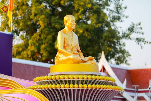 ภาพ No.112013:พิธีจุดประทีปถวายเป็นพุทธบูชา และบูชาธรรมมหาปูชนียาจารย์ พระมงคลเทพมุนี(สด จนฺทสโร) ในโครงการธรรมยาตรา กตัญญูบูชา มหาปูชนียาจารย์ พระมงคลเทพมุนี(สด จนฺทสโร) พระผู้ปราบมาร อนุสรณ์สถาน 7 แห่ง ปีที่ 12 วันที่ 14 มกราคม พ.ศ. 2567 ณ วัดสองพี่น้อง อ.สองพี่น้อง