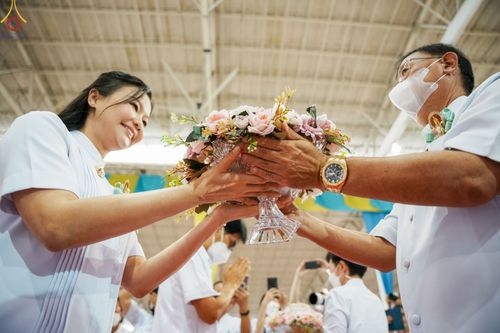 ภาพ No.77009:พิธีหล่อพระบรมพุทธเจ้า ในวันมาฆบูชา อาทิตย์ต้นเดือนที่ 6 มีนาคม พ.ศ. 2566 ณ วัดพระธรรมกาย จ.ปทุมธานี