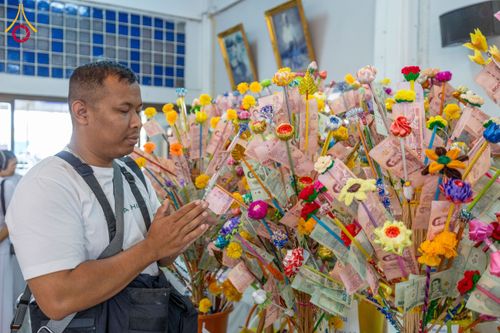 ภาพ No.204634:พิธีทอดผ้าป่าทำนุบำรุงศาสนสถาน ณ วัดเกิดการอุดม ตำบลคลองสาม อำเภอคลองหลวง จังหวัดปทุมธานี ในโครงการธรรมยาตรา กตัญญูบูชา มหาปูชนียาจารย์ พระมงคลเทพมุนี(สด จนฺทสโร) พระผู้ปราบมาร อนุสรณ์สถาน 7 แห่ง ปีที่ 13 วันที่ 30 มกราคม พ.ศ. 2568