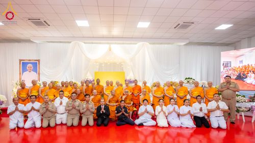 ภาพ No.315514:วันพุธที่ 25 มีนาคม พ.ศ. 2569 พิธีบำเพ็ญกุศล คุณพ่อณรงค์ จินตมากุล  สิริอายุ 99 ปี 11 เดือน โยมบิดา พระครูปลัดรัตนวีรวัฒน์ (รังสฤษดิ์ อิทฺธิจินตโก) ที่ปรึกษาเจ้าคณะจังหวัดปทุมธานี เจ้าอาวาสวัดพระธรรมกาย  ณ ห้องปลูกศรัทธา 2 วัดพระธรรมกาย ปทุมธานี