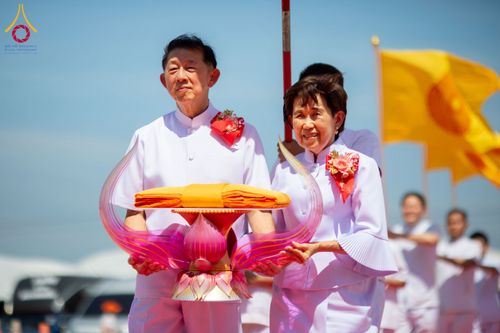 ภาพ No.211523:วันอาทิตย์ที่ 16 มีนาคม พ.ศ. 2568 พิธีทอดผ้าป่าฉลองปทุมเจดีย์ ณ ศูนย์อบรมเยาวชนปัตตานี