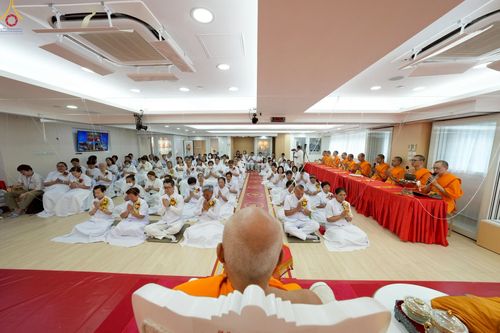 ภาพ No.233682:วันอาทิตย์ที่ 6 กรกฎาคม พ.ศ.2568 พิธีสมโภช 15 ปี วัดพระธรรมกายเกาลูน และพิธีมุทิตาสักการะเปรียญธรรม 9 ประโยค ณ วัดพระธรรมกายเกาลูน เขตปกครองพิเศษฮ่องกง สาธารณรัฐประชาชนจีน