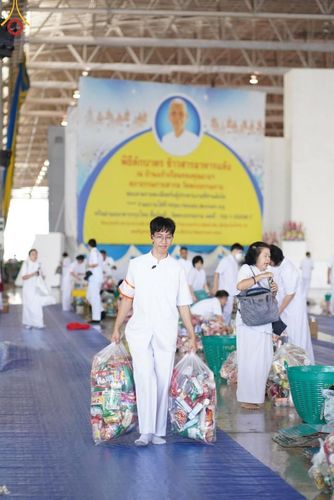 ภาพ No.150582:V.44 เพื่อพ่อ ภาพเตรียมงาน ปฎิบัติงาน ของเจ้าหน้าที่ อาสาสมัคร ทุกสถานะ เพื่อความสำเร็จ ในงานวันธรรมชัย วันอังคารที่ 27 สิงหาคม พ.ศ. 2567