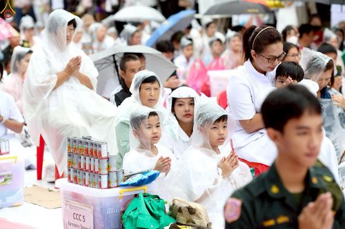 ภาพ No.245249:วันอาทิตย์ที่ 14 กันยายน พ.ศ. 2568 ตักบาตรพระ 555 รูป มหากุศล  น้อมถวายเป็นพุทธบูชา ณ หอนาฬิกาเบตง อ.เบตง จ.ยะลา