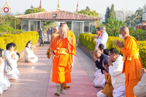 ภาพ No.130466:พิธีบรรพชาธรรมทายาท ในโครงการบรรพชา 1,250 รูป ณ แดนประสูติ สวนลุมพินี ประเทศเนปาล วันที่ 9 มีนาคม พ.ศ. 2567