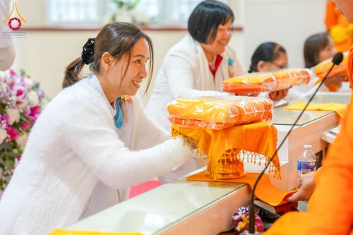 ภาพ No.175327:พิธีทอดกฐิน วัดพระธรรมกายแมนเชสเตอร์ เอดจลีย์ สต็อคพอร์ต ประเทศอังกฤษ ในโครงการกฐินสามัคคีทั่วไทย 30,000 วัด บูชาธรรม 80 ปี หลวงพ่อธัมมชโย โดยคณะศิษยานุศิษย์วัดพระธรรมกาย วันที่ 10 พฤศจิกายน พ.ศ. 2567