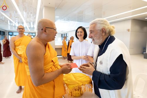 ภาพ No.63424:การสัมมนา World Peace Inner Peace : Lord Buddha 's Social Doctrine to resolve Global Issues ณ อาคาร 100 ปี คุณยายอาจารย์ฯ วัดพระธรรมกาย วันพฤหัสบดี ที่ 25 เมษายน พ.ศ. 2567