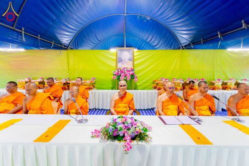 ภาพ No.191025:พิธีถวายภัตตาหารเป็นสังฆทาน แด่พระธรรมยาตรา ณ อนุสรณ์สถานคลองบางนางแท่น อ.สามพราน จ.นครปฐม ในโครงการธรรมยาตรา กตัญญูบูชา มหาปูชนียาจารย์ พระมงคลเทพมุนี(สด จนฺทสโร) พระผู้ปราบมาร อนุสรณ์สถาน 7 แห่ง ปีที่ 13 วันที่ 8 มกราคม พ.ศ. 2568