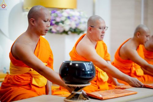 ภาพ No.241689:วันอาทิตย์ที่ 24 สิงหาคม พ.ศ. 2568 พิธีทอดผ้าป่า ฉลองครบรอบ 10 ปี ศูนย์ปฏิบัติธรรมพัทลุง