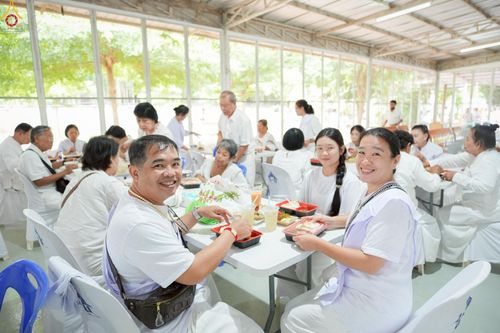 ภาพ No.248368:วันที่ 26-28 กันยายน พ.ศ. 2568 โครงการอบรมอุบาสกแก้ว อุบาสิกาแก้ว รุ่นที่ 3 ตัวแทนทอดกฐินสามัคคีทั่วไทย 30,000 วัด ณ ธุดงคสถานล้านนา อ.สันทราย จ.เชียงใหม่