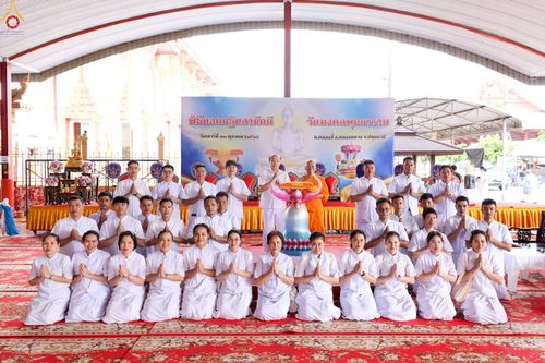 ภาพ No.252595:วันที่ 11 ตุลาคม พ.ศ. 2568 พิธีทอดกฐินสามัคคีทั่วไทย 30,000 วัด โดยคณะศิษยานุศิษย์ บูชาธรรม 81 ปี หลวงพ่อธัมมชโย ณ วัดมงคลพุกการาม ต. คลองสี่  อ.คลองหลวง จ.ปทุมธานี