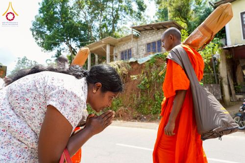 ภาพ No.226250:วันที่ 7-10 พฤษภาคม พ.ศ. 2568 โครงการเดินธรรมยาตรา สยาม-ลังกา ธรรมยาตรา ฉลองเทศกาลวิสาขบูชาแห่งชาติ ศรีลังกา บูชาธรรม 81 ปี หลวงพ่อธัมมชโย เมืองนูวราอิลิยา ประเทศศรีลังกา