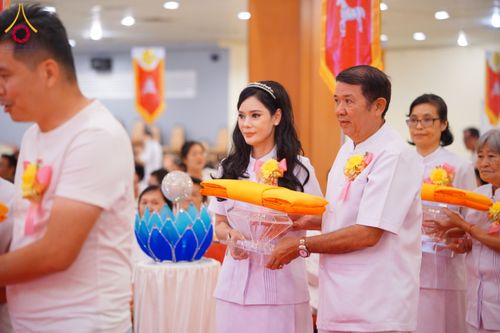 ภาพ No.173860:พิธีทอดกฐิน วัดภาวนาปีนัง ประเทศมาเลเซีย วันที่ 31 ตุลาคม พ.ศ. 2567