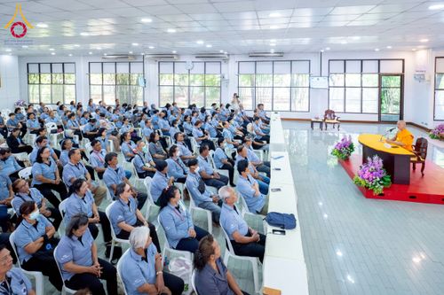 ภาพ No.259699:วันที่ 24 ตุลาคม พ.ศ. 2568 รพ.สต.คลองหนึ่ง อ.คลองหลวง สังกัด อบจ.ปทุมธานี จัดประชุมและมอบครุภัณฑ์ทางการแพทย์ เสริมพลัง อสม. ขับเคลื่อนสุขภาพชุมชนอย่างยั่งยืน ณ วัดพระธรรมกาย